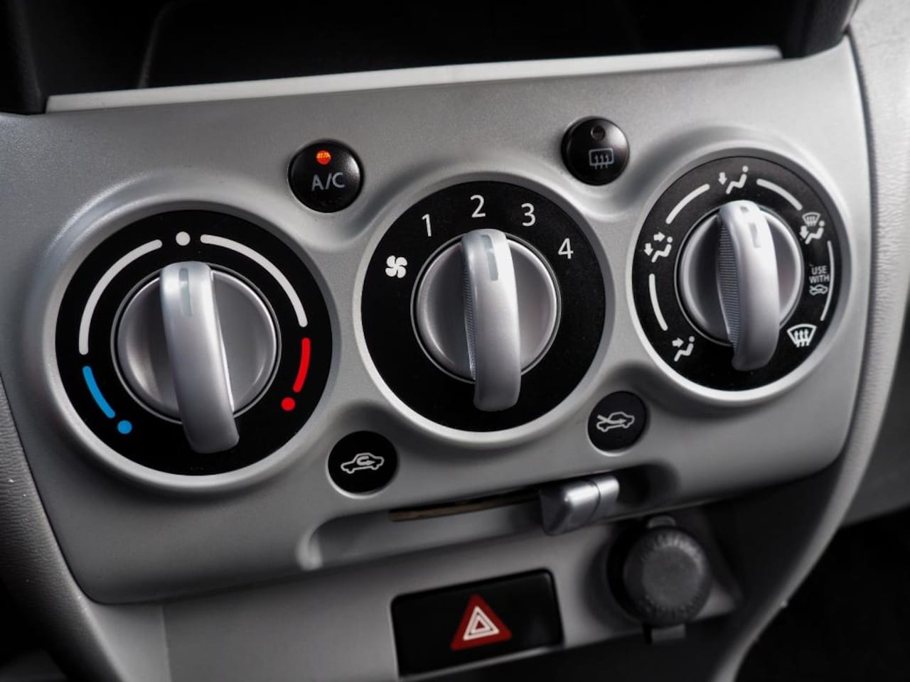 Nissan Pixo - 1.0 Look AIRCO ELEK. PAKKET NL AUTO LAGE KM!