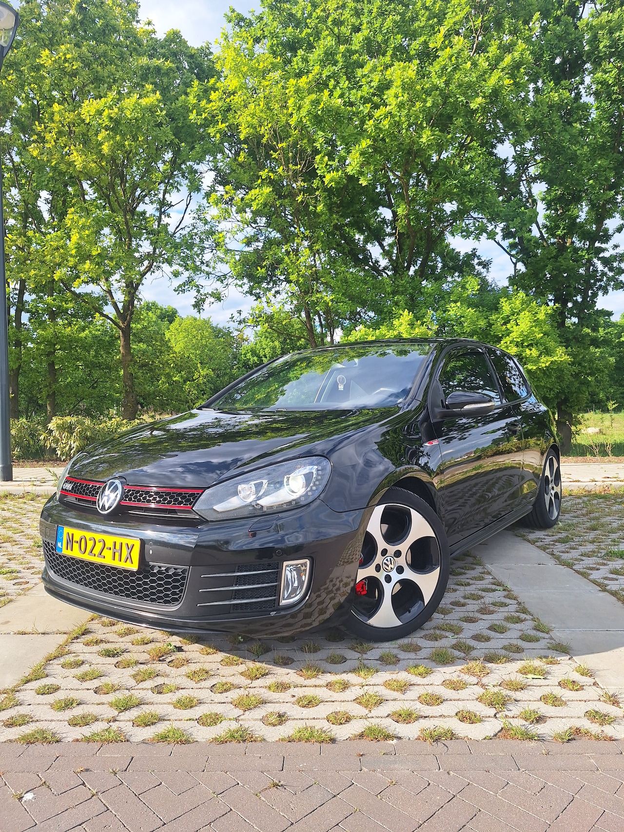 Volkswagen Golf - 2.0 GTI - AutoWereld.nl