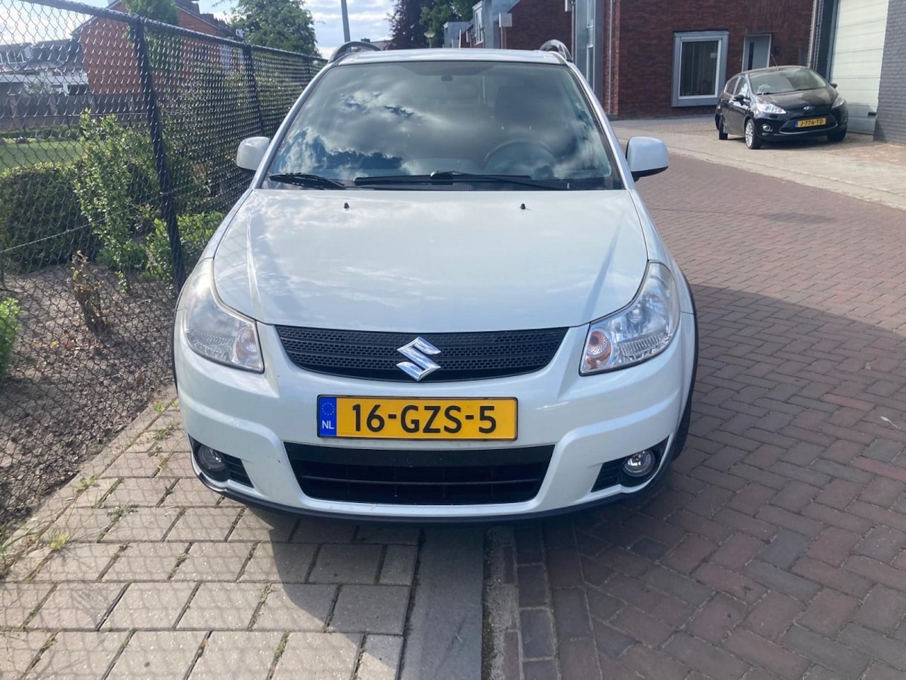 Suzuki SX4 - 1.6 Shogun Vaste prijs, bellen voor een afspraak - AutoWereld.nl