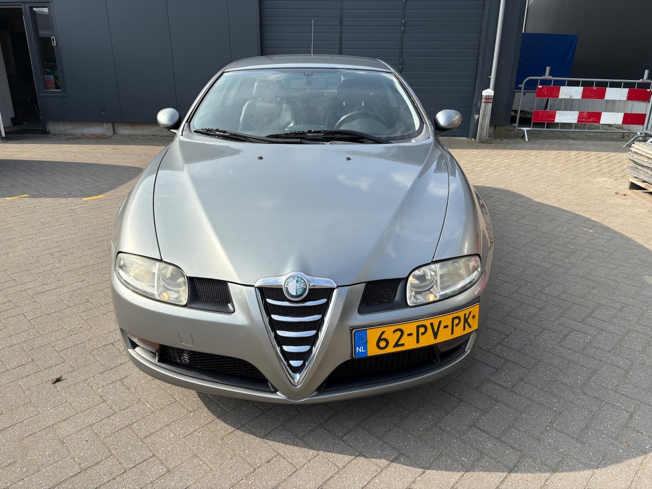 Alfa Romeo GT - 2.0 JTS Distinctive 2.0 JTS Distinctive - AutoWereld.nl