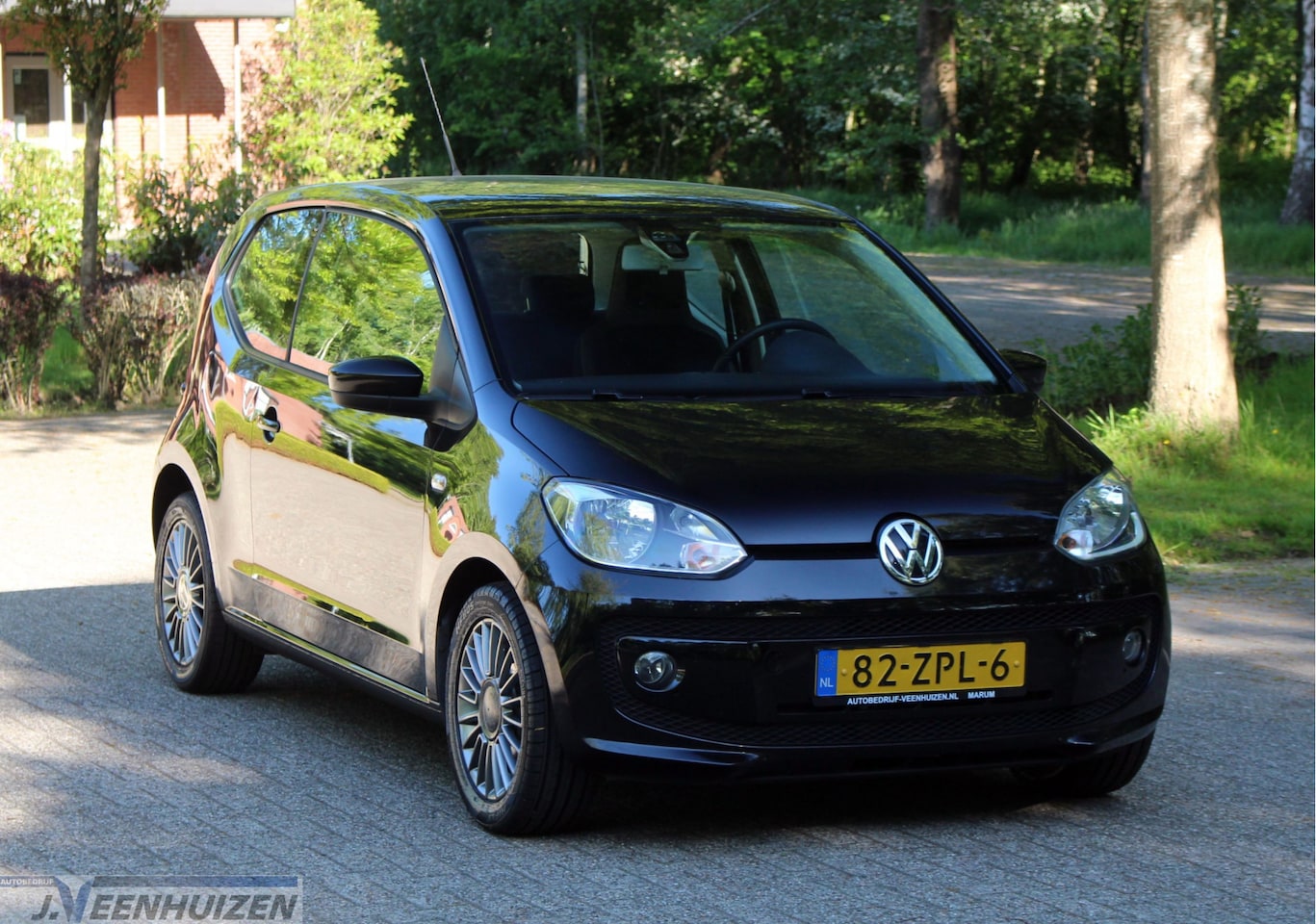 Volkswagen Up! - 1.0 high up! BlueMotion | 2013 | Airco | Nwe APK! - AutoWereld.nl