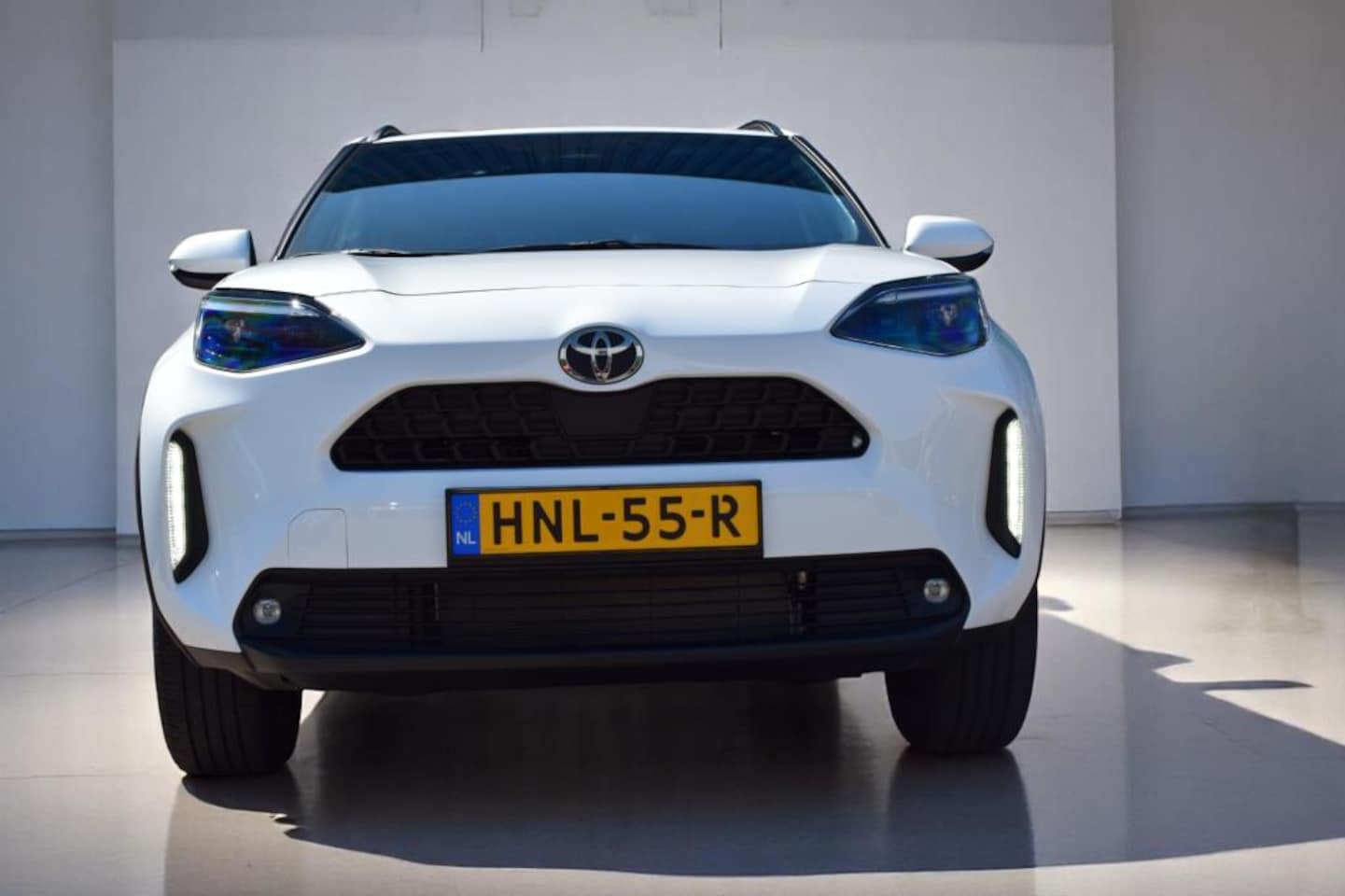Toyota Yaris Cross - 1.5 Hybrid 115 Active, NIEUWE AUTO,APPLE/ANDROID AD-CRUISE CAMERA 17"LM-VELGEN
