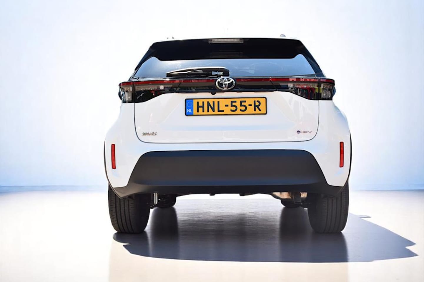 Toyota Yaris Cross - 1.5 Hybrid 115 Active, NIEUWE AUTO,APPLE/ANDROID AD-CRUISE CAMERA 17"LM-VELGEN
