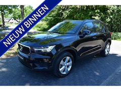 Volvo XC40 - Momentum Business '22 61DKM TREKHAAK MOOI