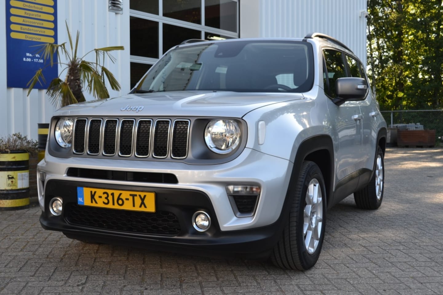 Jeep Renegade - 1.3T DDCT Limited 1.3T DDCT Limited - AutoWereld.nl