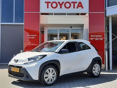 Toyota Aygo X - PLAY AD-CRUISE APPLE/ANDROID AIRCO EL-RAMEN DAB+