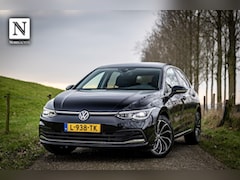 Volkswagen Golf - 1.5 TSI Life Business | Pano | Nap | Led