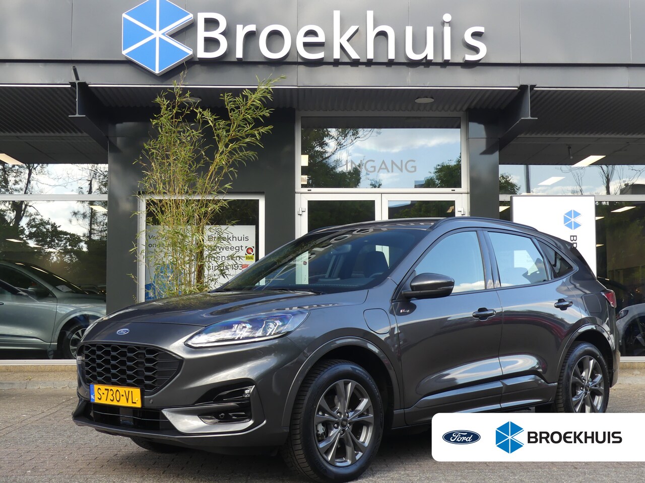 Ford Kuga - 2.5 PHEV 225PK ST-Line | STOEL+STUUR+VOORRUITVERWARMING | NAVI | PARKEERSENSOREN | CAMERA - AutoWereld.nl