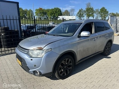 Mitsubishi Outlander - 2.0 PHEV Instyle+ handel export