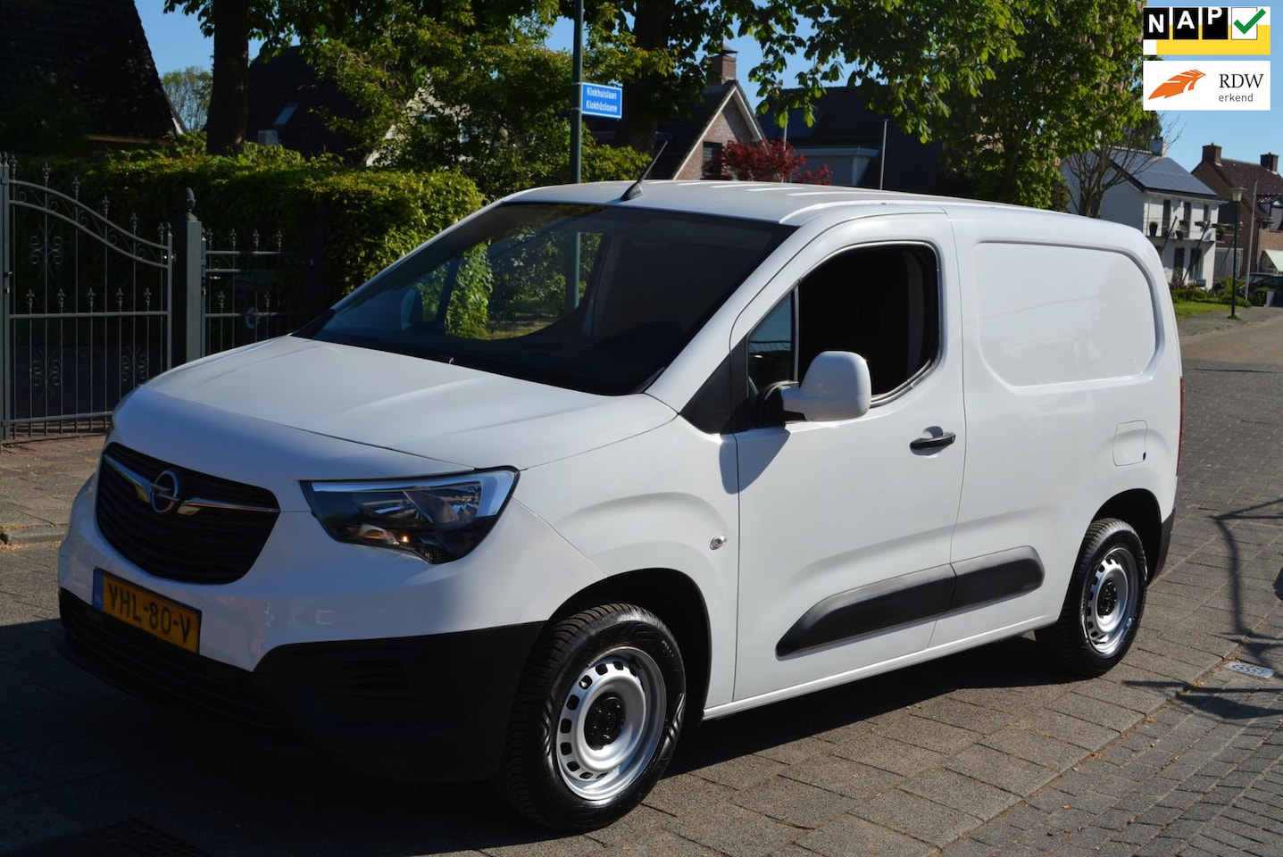 Opel Combo - 1.5D L1H1 Edition 1.5D L1H1 Edition - AutoWereld.nl