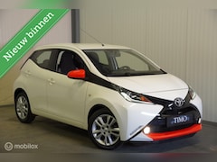 Toyota Aygo - 1.0 VVT-i x-play 5-Deurs, 2016