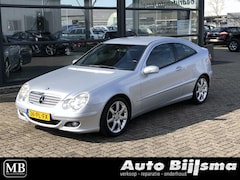 Mercedes-Benz C-klasse Sportcoupé - 180 K. Automaat, evolution pakket,
