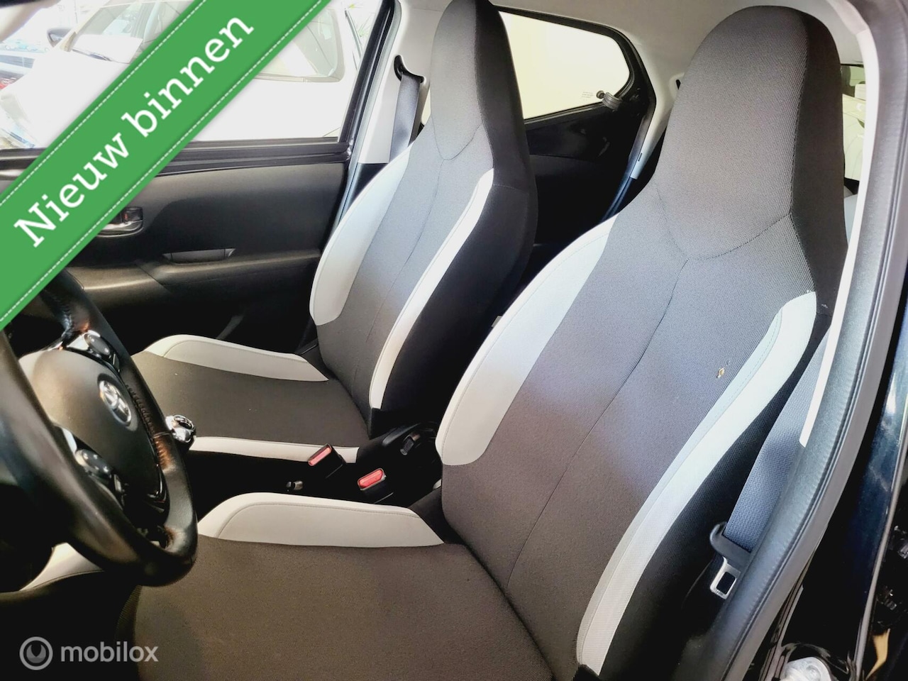 Toyota Aygo - 1.0 VVT-i x-sport NAVI *NL, CAMERA, RIJKLAARPRIJS!*