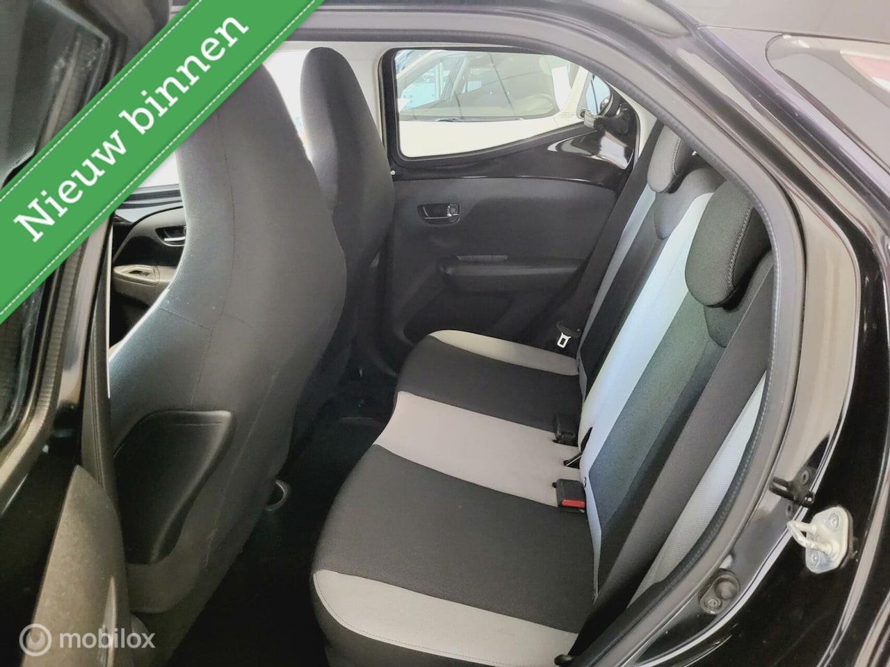 Toyota Aygo - 1.0 VVT-i x-sport NAVI *NL, CAMERA, RIJKLAARPRIJS!*