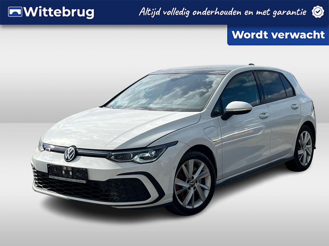 Volkswagen Golf - 1.4 eHybrid 245pk GTE DSG Automaat / Panorama dak / NAVI / APP Connect / LM 18 inch / Came - AutoWereld.nl