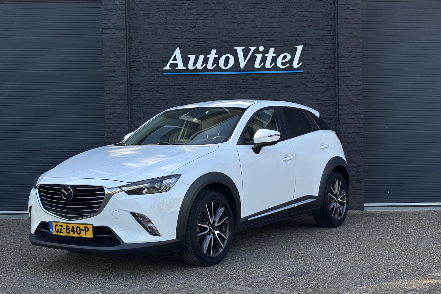 Mazda CX-3 - 2.0 SkyActiv-G 120 GT-M | Head-Up | Camera | Trekhaak | Adaptieve Cruise | Bose | Comfort - AutoWereld.nl