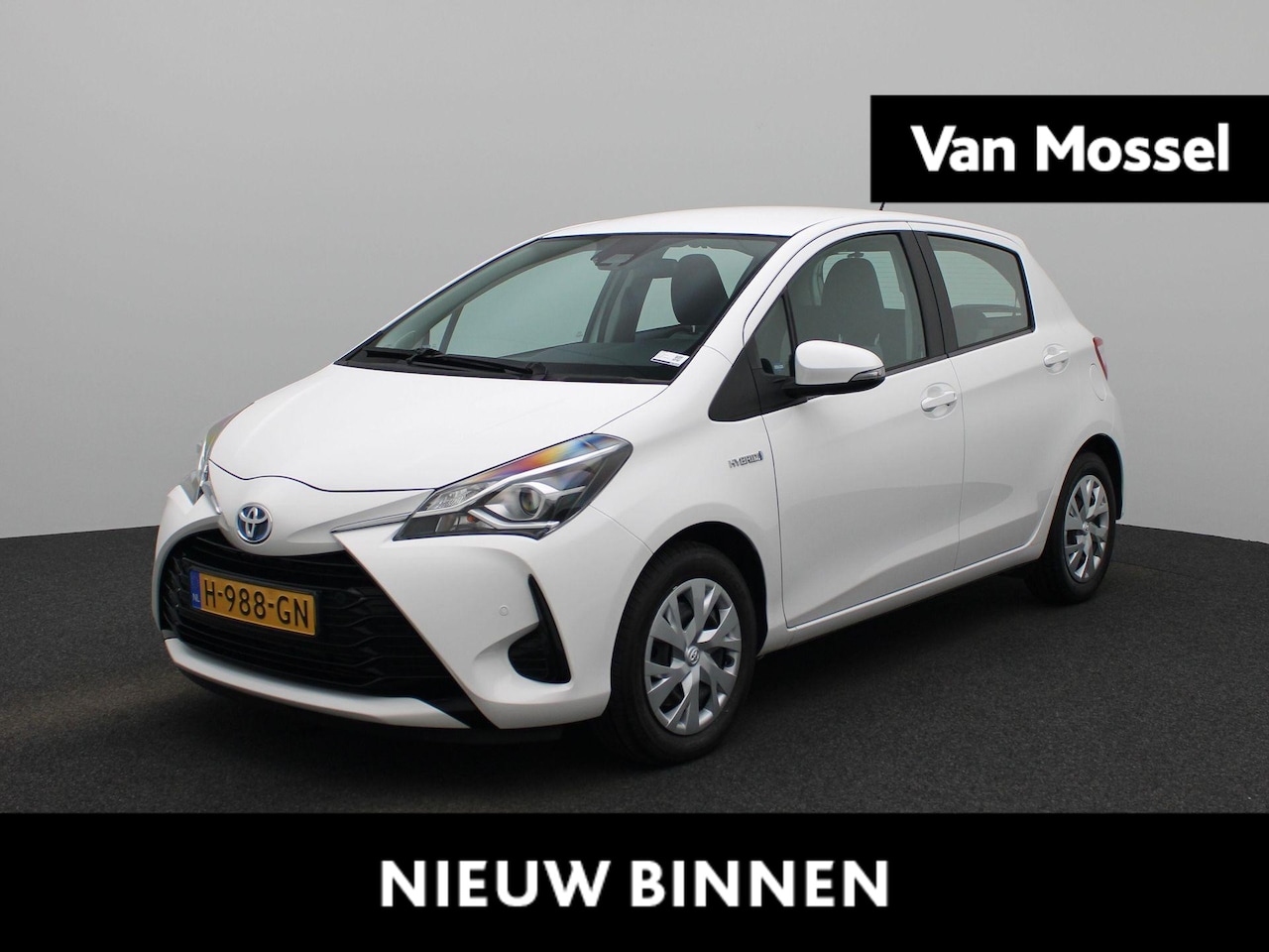 Toyota Yaris - 1.5 Hybrid Active | ACHTERUITRIJCAMERA | NAVIGATIE | CLIMATE CONTROL | CRUISE CONTROL | - AutoWereld.nl