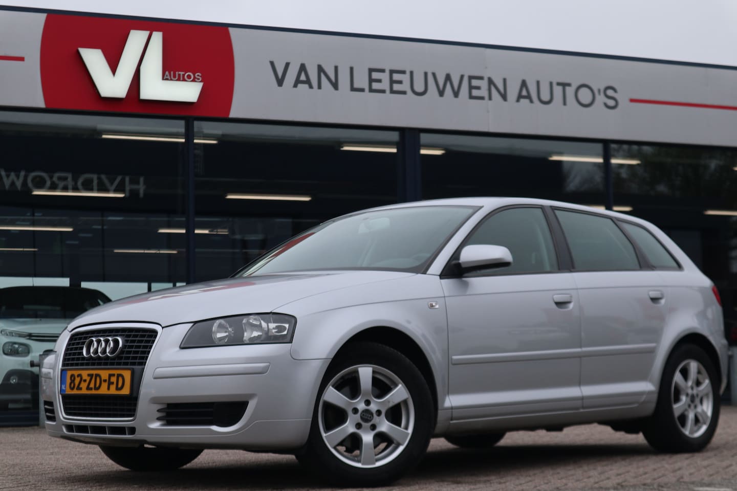 Audi A3 Sportback - 1.4 TFSI Attraction Business | Trekhaak | Cruise Control | Handgeschakeld | Airco | Radio - AutoWereld.nl