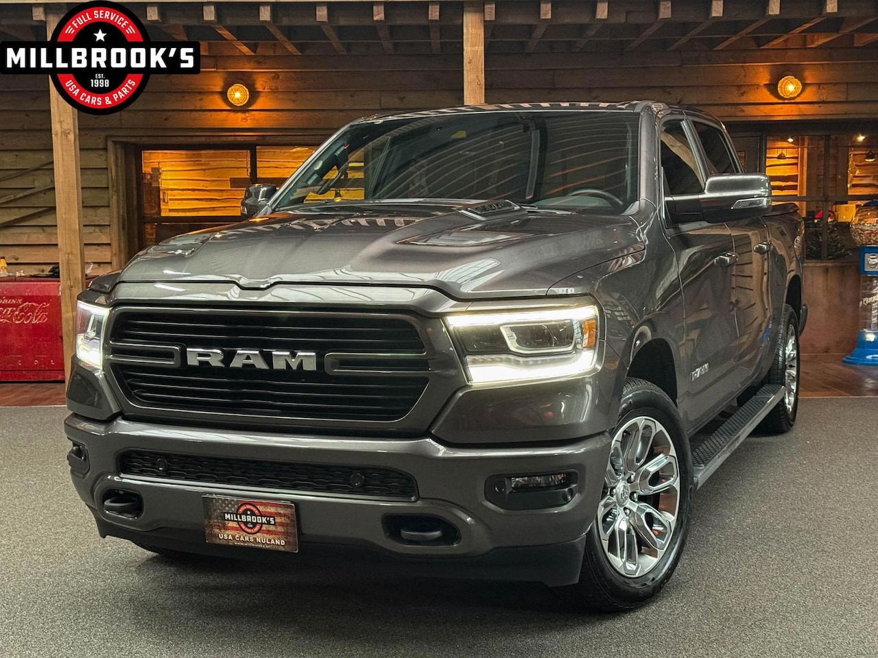 Dodge Ram 1500 - 5.7 V8 Laramie, LPG, Origineel Nederlands, 12'' scherm, Stoelkoeling, stoelverwarming - AutoWereld.nl