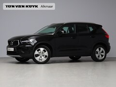 Volvo XC40 - T2 Automaat Momentum Business / Trekhaak / Adapt. cruise / CarPlay / Stoel+stuurverwarming