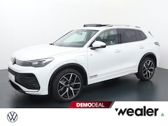 Volkswagen Tiguan - 1.5 eHybrid 150kW/204pk R-Line Edition DSG | Trekhaak met wegklapbare kogel | Stoel- & stu