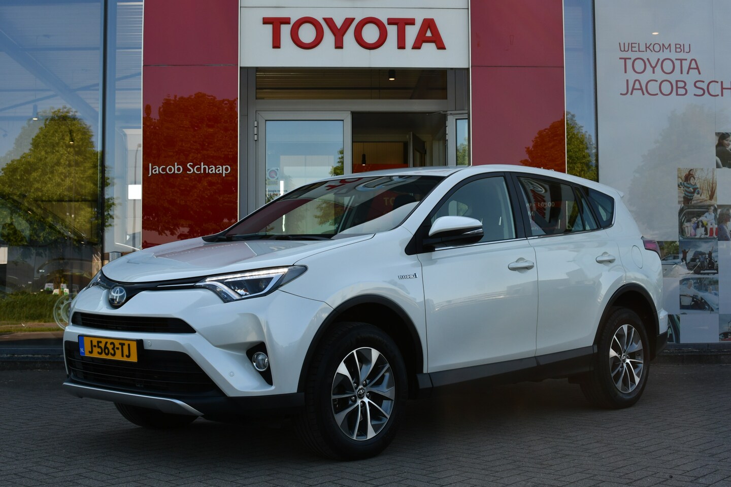 Toyota RAV4 - 2.5 Hybrid AWD Style Limited Automaat 197pk | Trekhaak max geremd 1.650 kg | Navigatie | D - AutoWereld.nl
