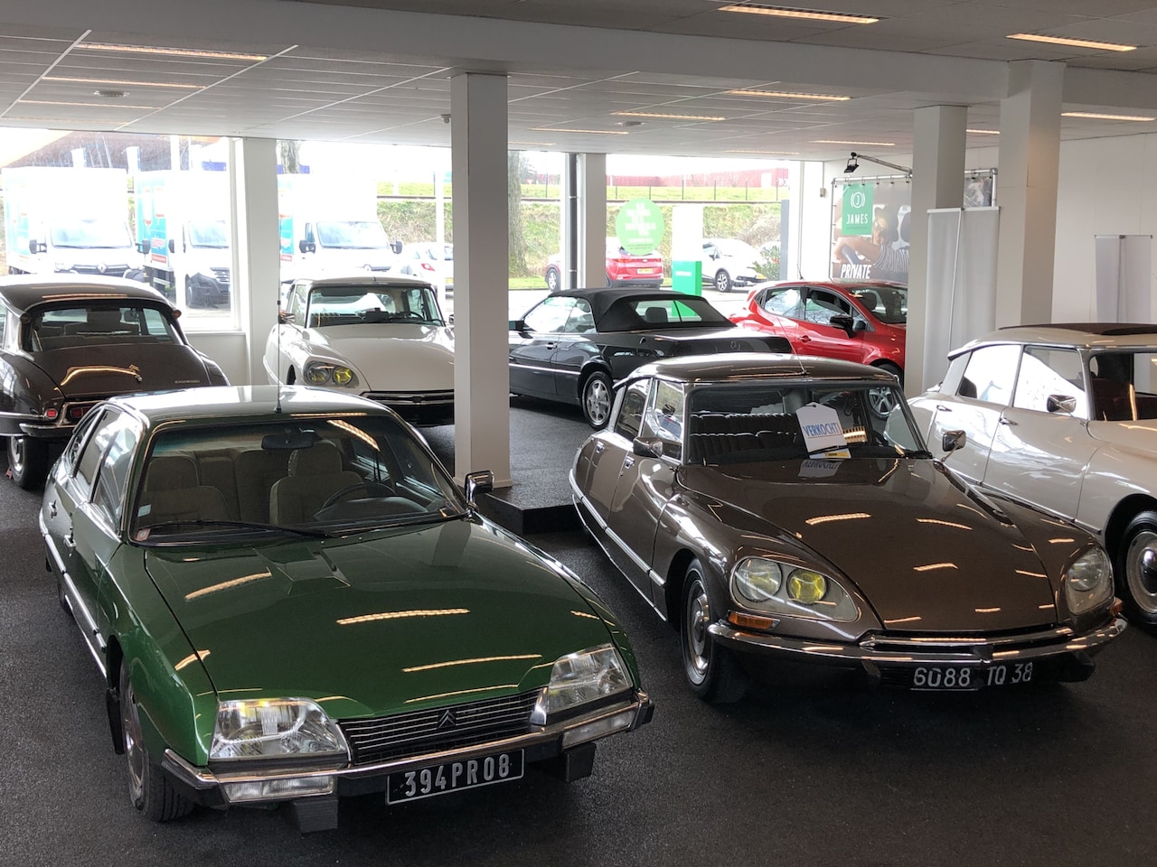 Citroën CX Break - Citroën's idds..19/21/23/ op voorraad, CX.. Break,Pallas,Gti. v.a. 19.900,= - AutoWereld.nl