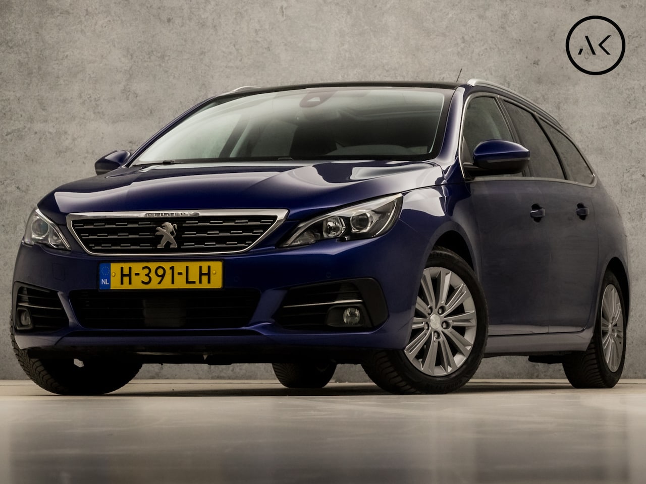 Peugeot 308 SW - 1.2 PureTech Sport (PANORAMADAK, APPLE CARPLAY, GROOT NAVI, 360 CAMERA, LEDER, SPORTSTOELE - AutoWereld.nl
