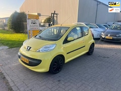 Peugeot 107 - 1.0-12V XS AUTOMAAT