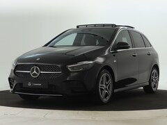 Mercedes-Benz B-klasse - 250 e Business Solution AMG | Trekhaak | Parkeerpakket met achteruitrijcamera | Keyless-Go