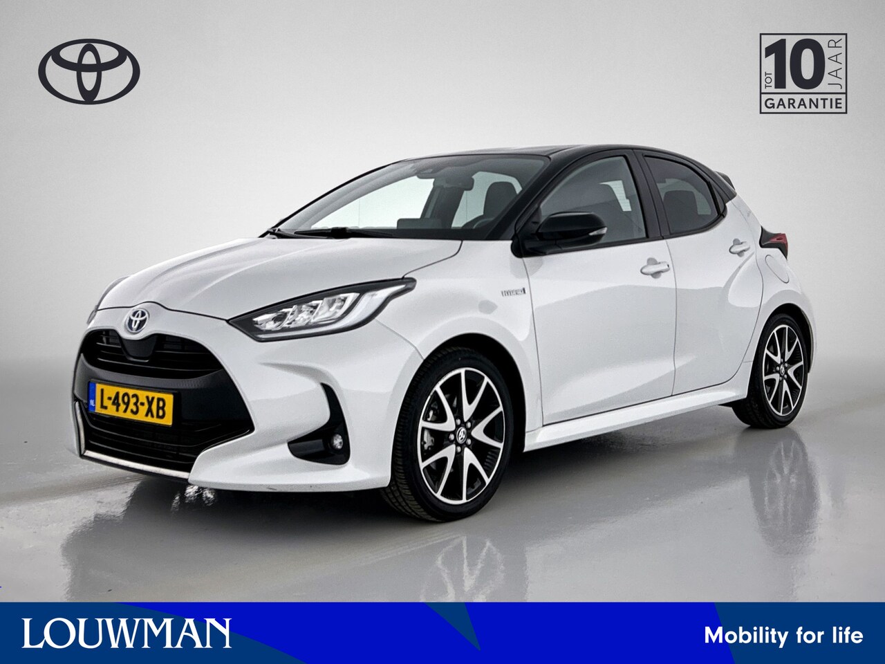 Toyota Yaris - 1.5 Hybrid Executive Bi-Tone Limited | Dealer Onderhouden | Parelmoer Lak | Sportstoelen | - AutoWereld.nl