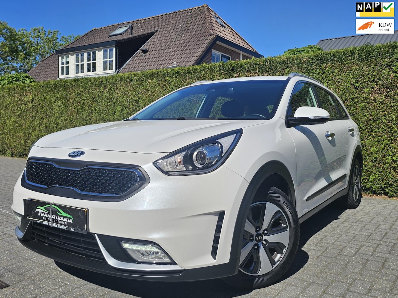 Kia Niro - 1.6 GDi Hybrid ExecutiveLine 1.6 GDi Hybrid ExecutiveLine - AutoWereld.nl