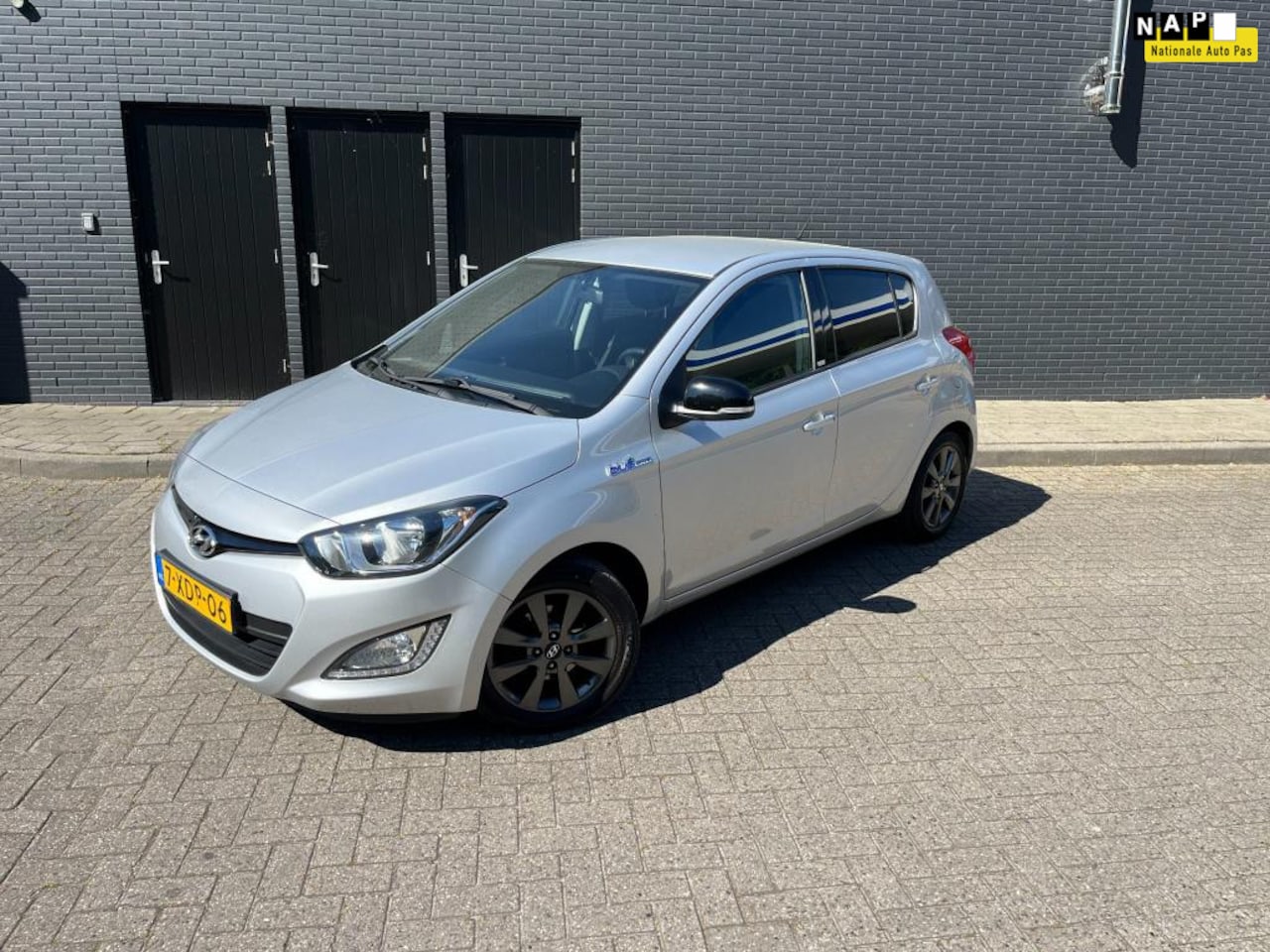 Hyundai i20 - 1.2i Go! 5RDS Airco Trekhaak NAP - AutoWereld.nl