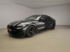 BMW 4-serie Coupé - M4 xDrive Competition M-Race Track Pack / Carbon Kuipstoelen / Keramische remmen / M-drive
