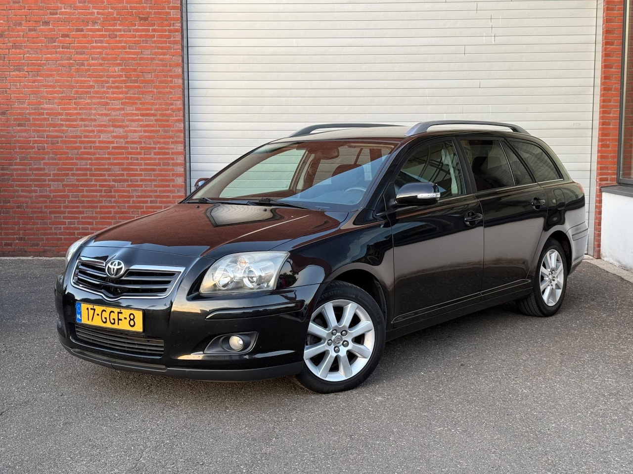 Toyota Avensis Wagon - 1.8 VVTi Luna| AUTOMAAT| NAP| NEW APK - AutoWereld.nl