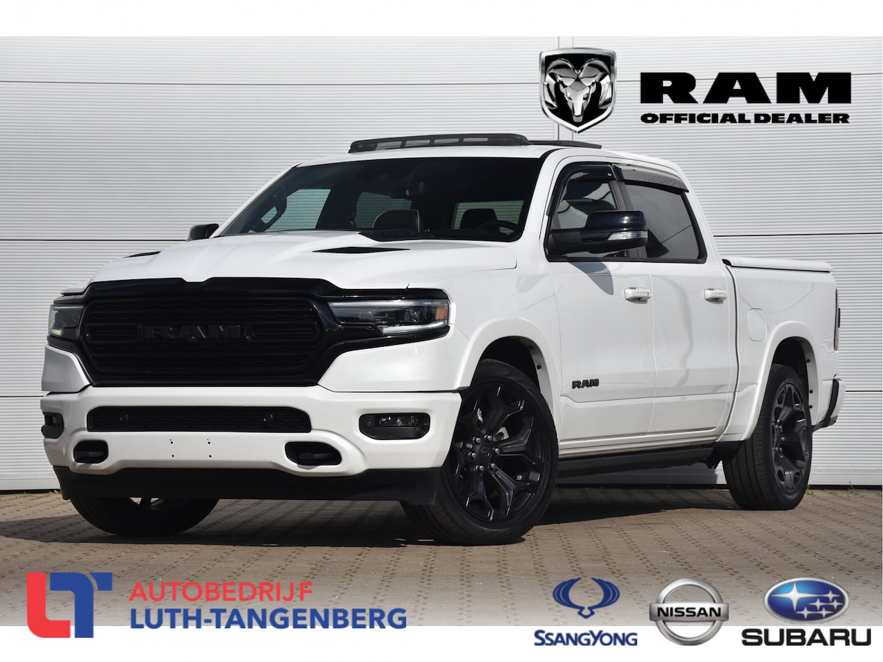 Dodge Ram 1500 - 5.7 V8 4x4 Crew Cab Limited | Multi Function Tail | 2x LPG | Black | - AutoWereld.nl