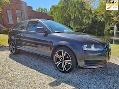 Audi A3 - 1.6 Attraction Pro Line Business