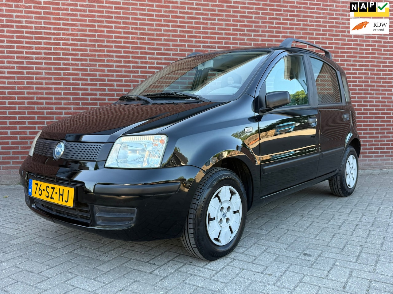 Fiat Panda - 1.1 Young 5-deurs / NAP / Airco / elektrische ramen - AutoWereld.nl