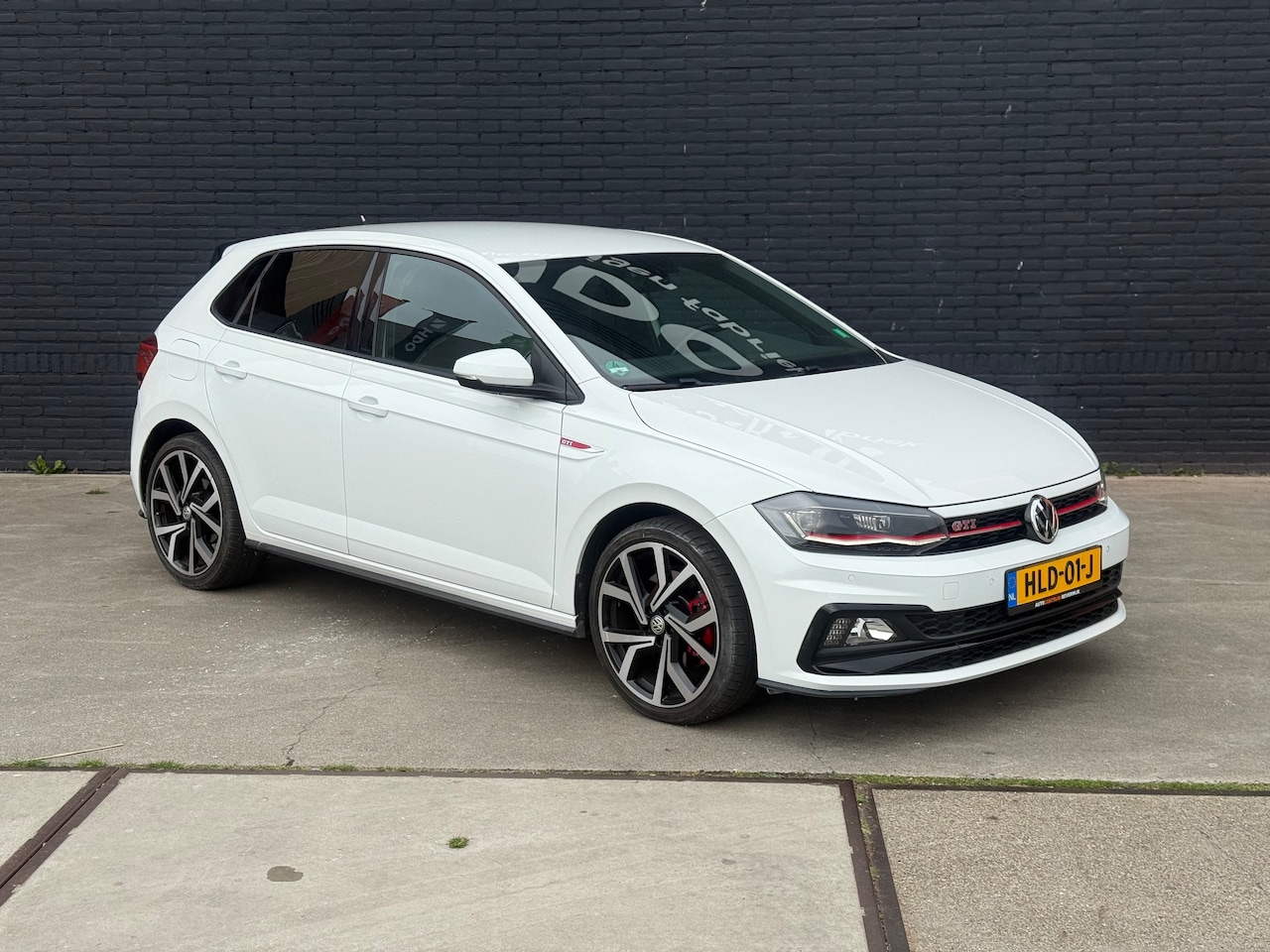 Volkswagen Polo - 2.0 TSI GTI 200PK 2020 Wit Led CarPlay - AutoWereld.nl