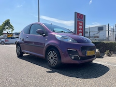 Peugeot 107 - 1.0 Première | Airco | Bluetooth | Elektrische ramen voor | Centrale deurvergrendeling met