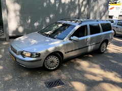 Volvo V70 - 2.4 T Comfort Line / NIEUWE APK / AUTOMAAT / RIJDT SCHAKELT GOED
