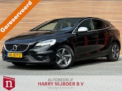 Volvo V40 - 2.0 D3 Business Sport Panodak / Leer / Led / Lm Velgen / Clima / Trekhaak