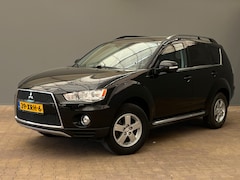Mitsubishi Outlander - 2.0 Edition One Cruise | Keyless | Afneembare Trekhaak | Parkeersensoren | Airco | | Bi-xe