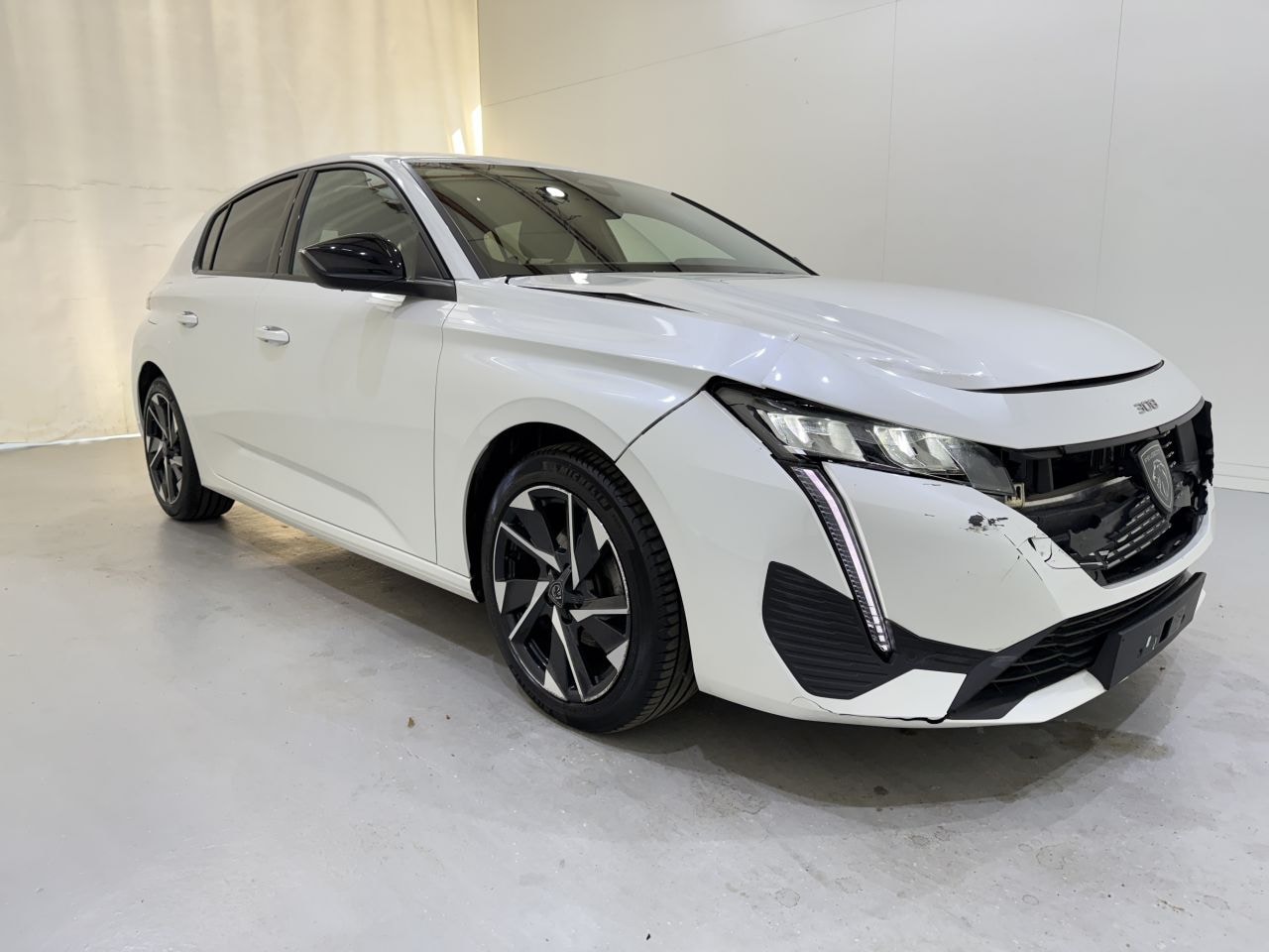 Peugeot 308 - 1.2 Allure Pack 130 Navi/Clima - AutoWereld.nl