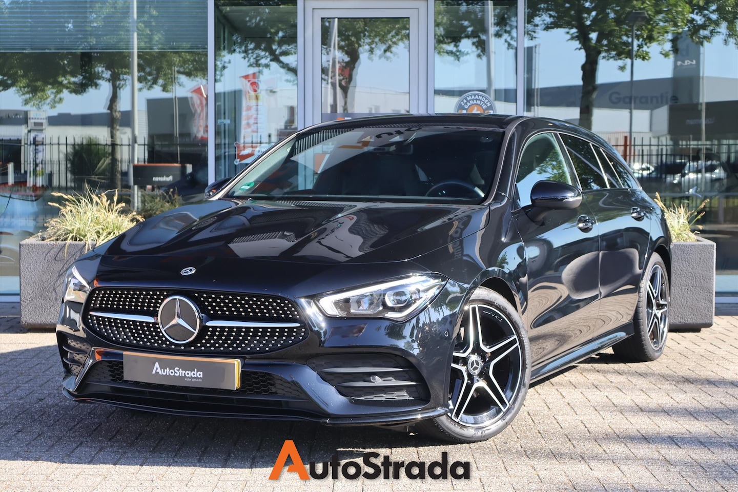 Mercedes-Benz CLA-klasse Shooting Brake - 180 AMG-Line 136pk 7G-DCT | LED | Sfeer | MBUX | Carplay | Navi | Camera | Climate | Cruis - AutoWereld.nl