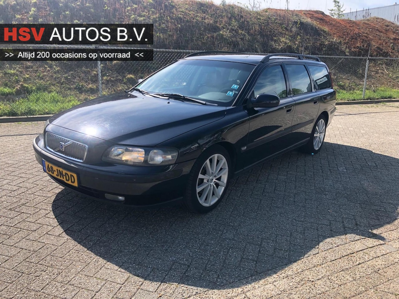 Volvo V70 - 2.4 Comfort Line aut LEER org NL - AutoWereld.nl