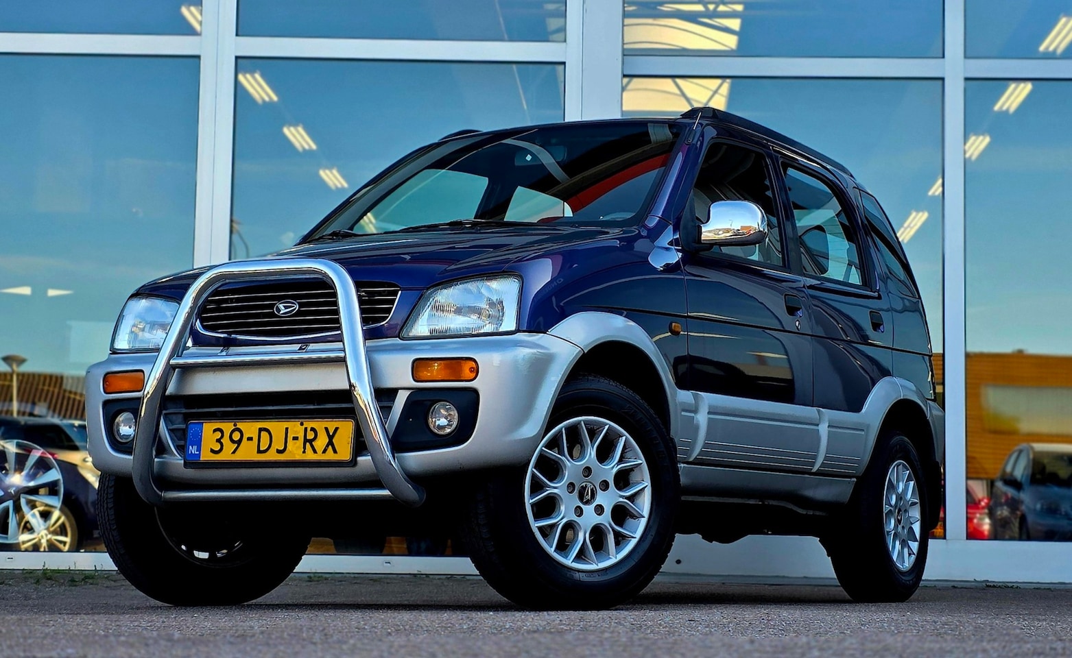 Daihatsu Terios - 1.3i 16V SX Bullbar LM'' Velgen Airco Mooi! - AutoWereld.nl