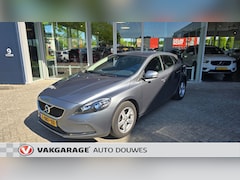 Volvo V40 - 2.0 T2 Inscription | Navigatie | Cruise | Stoelverwarming