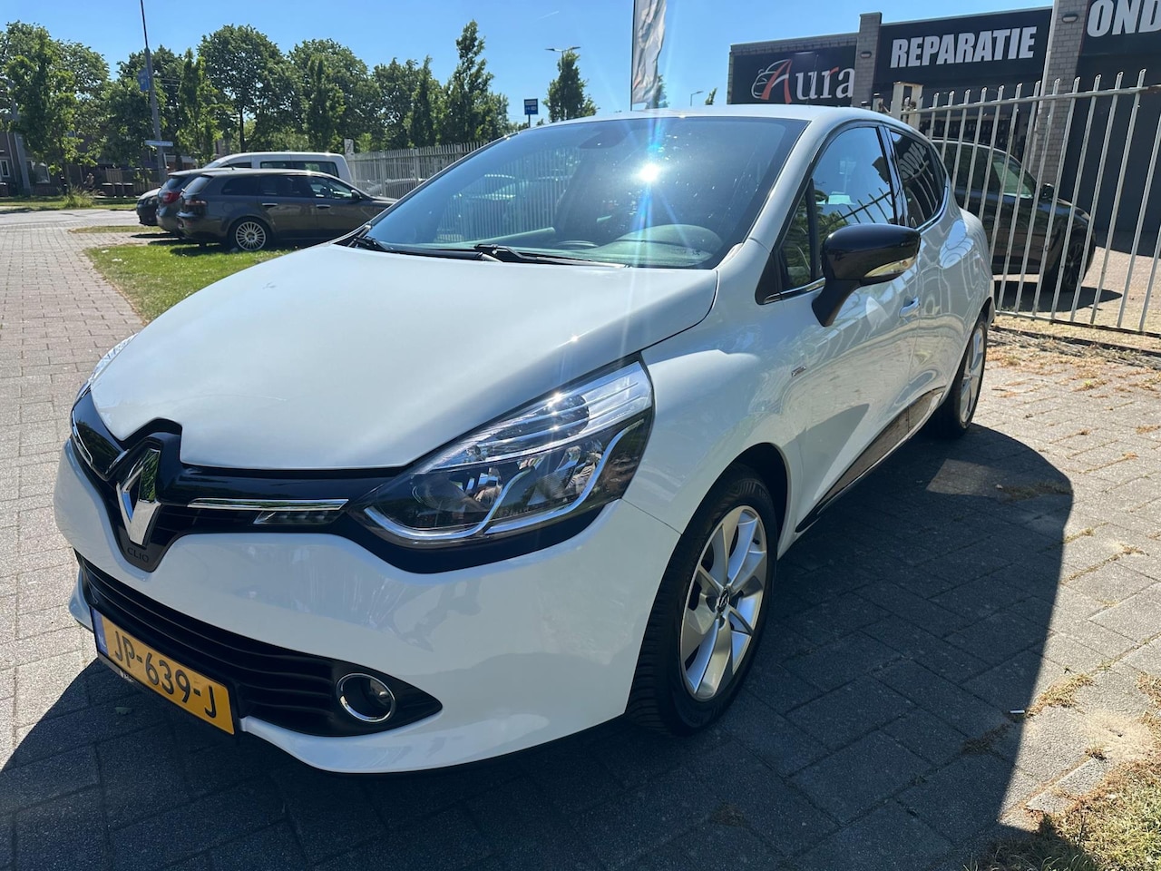 Renault Clio - 0.9 TCe Eco2 Limited 0.9 TCe Eco2 Limited - AutoWereld.nl