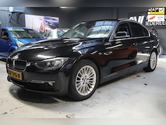 BMW 3-serie - 320i High Executive / APK / NAP / automaat / navi